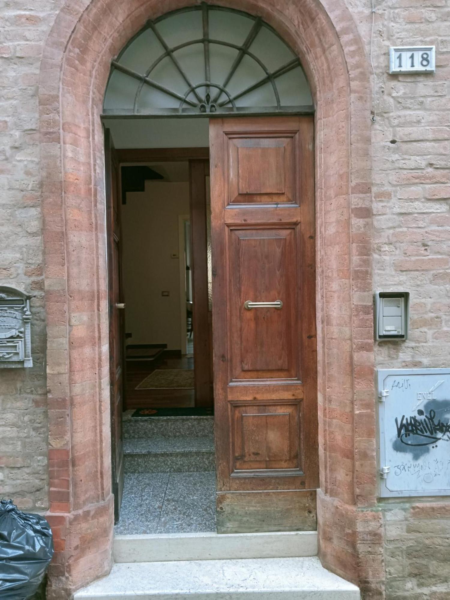 Camere Via Crispi Centro Storico Macerata Eksteriør bilde